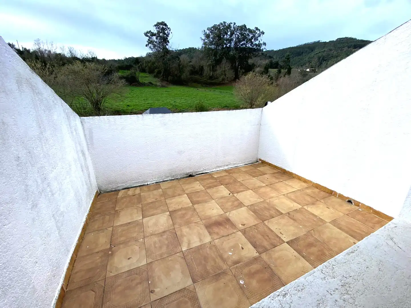 Terrassa de Casa o xalet en venda en Castro-Urdiales amb Calefacció, Jardí privat i Parquet