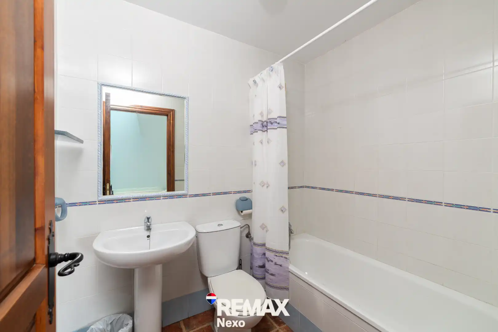 Bathroom of Buildings for sale in San Llorente