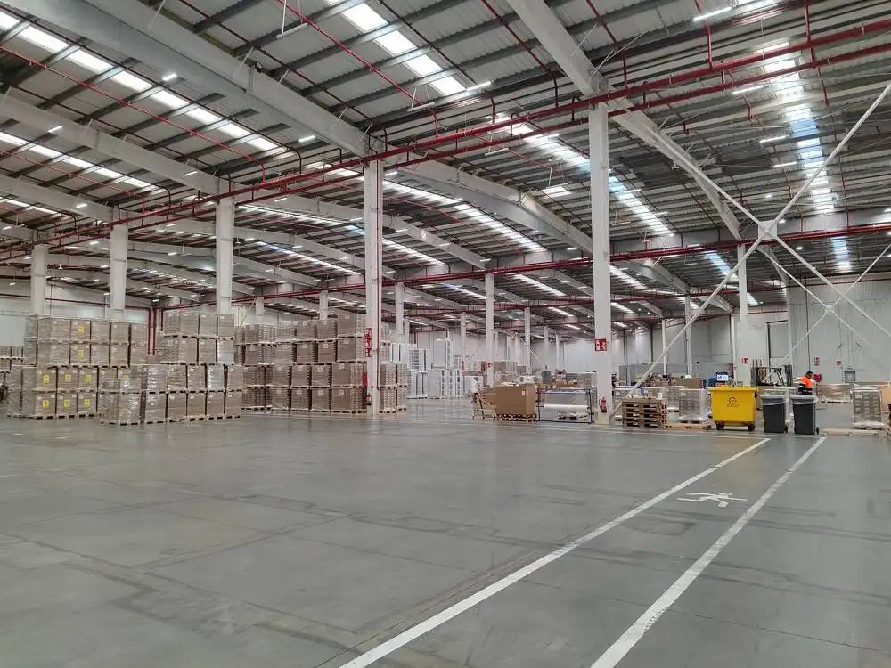 Fabrikhallen zur Miete in Cabanillas del Campo