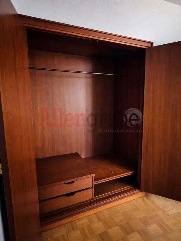 Dormitori de Pis en venda en Carreño amb Calefacció, Terrassa i Traster