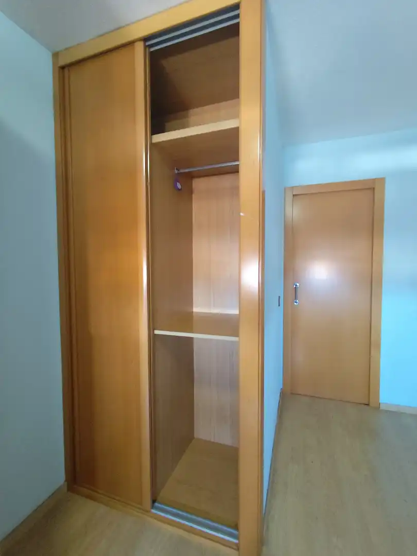 Bedroom of Flat for rent in Valencia  with Air Conditioner, Furnished and Washing machine