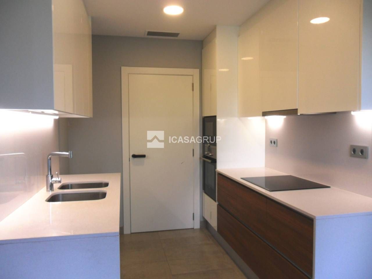 Cocina de Piso en venta en  Barcelona Capital con Aire acondicionado, Calefacción y Parquet