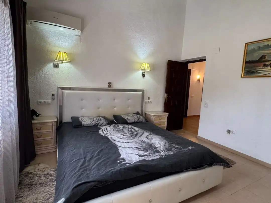 Habitación de Casa o chalet en venta en Montgó - Ermita