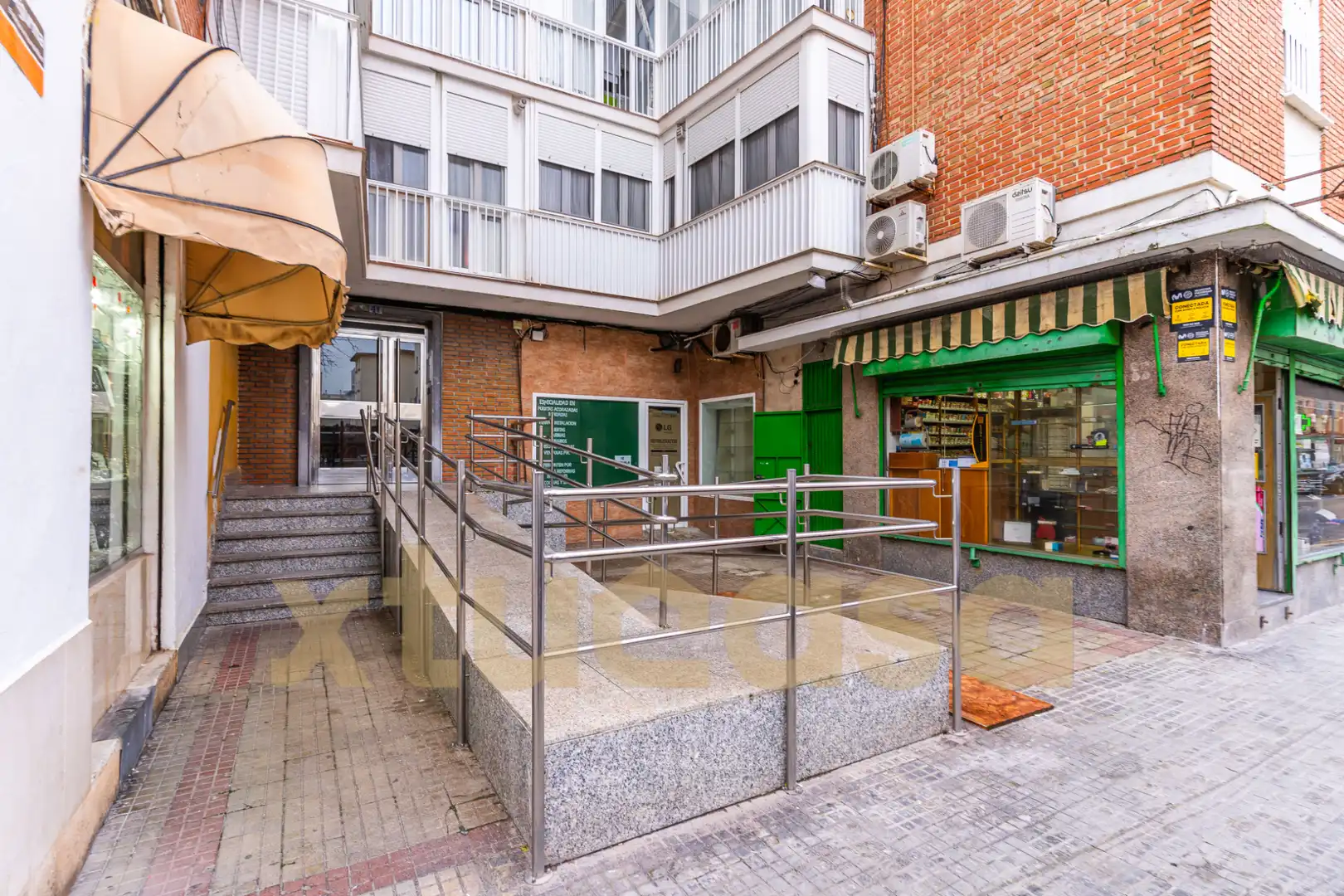 Vista exterior de Piso en venta en Cádiz con Amueblado