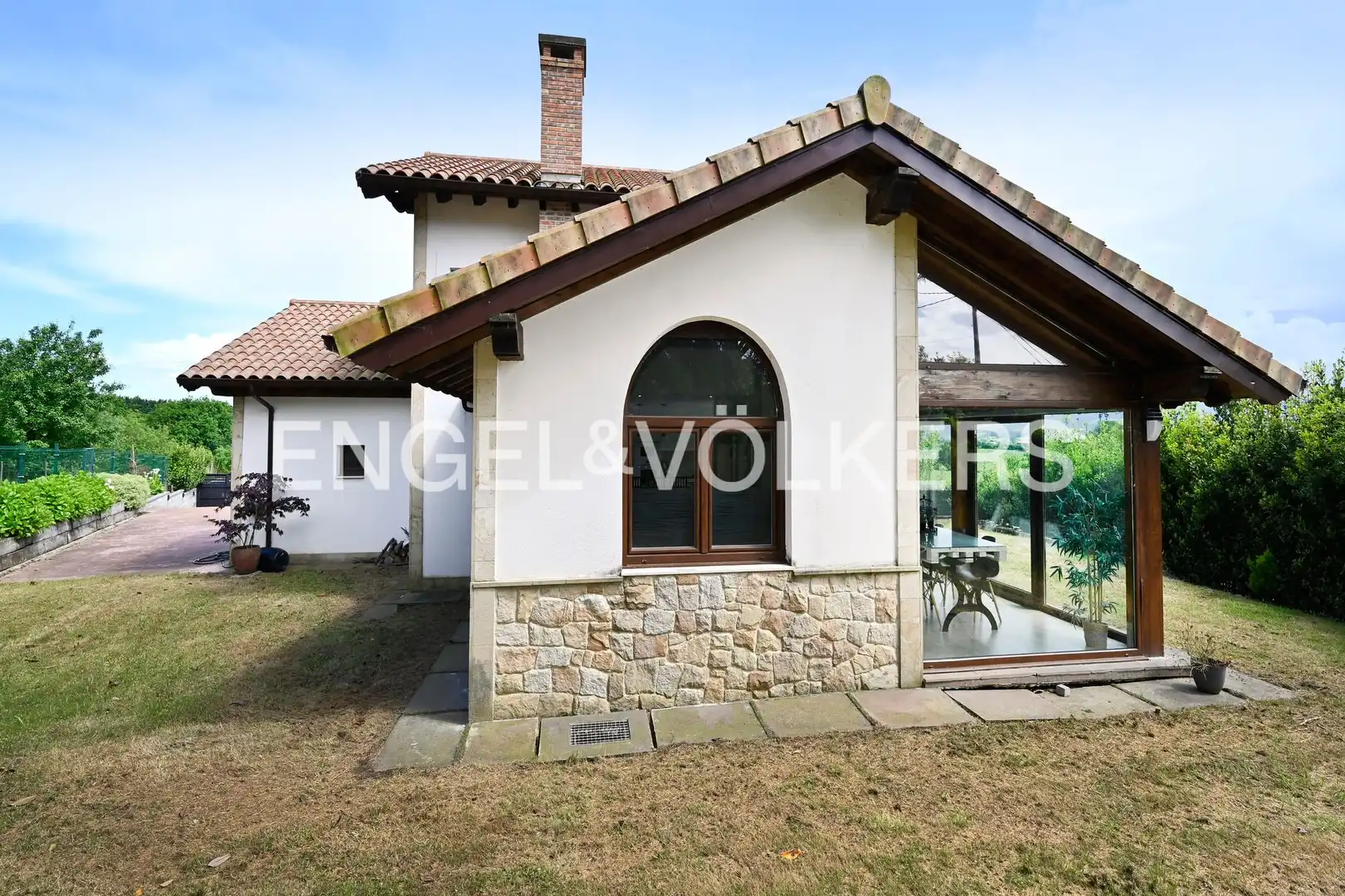 Vista exterior de Casa o chalet en venta en Suances con Calefacción, Jardín privado y Terraza