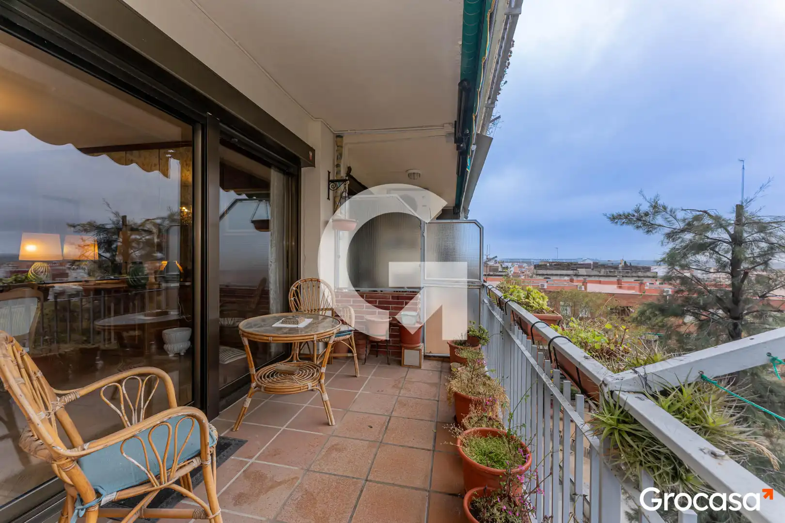 Terraza de Piso en venta en Cornellà de Llobregat con Aire acondicionado, Calefacción y Terraza