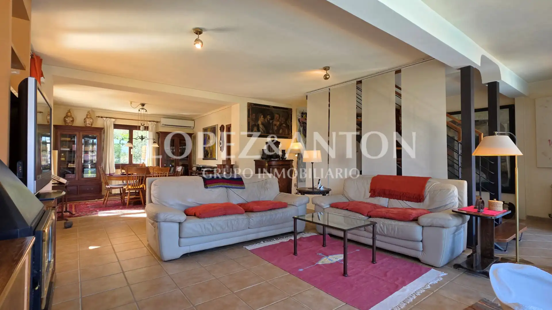Living room of Houses for sale in L'Eliana  with Air Conditioner, Heating and Private garden