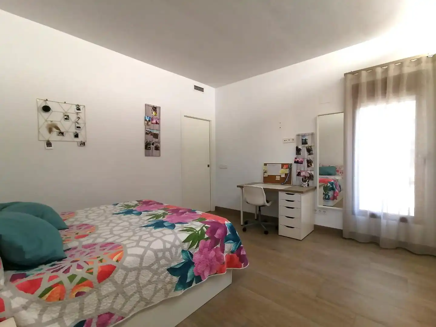 Habitación de Casa o chalet en venta en El Palomar con Aire acondicionado, Calefacción y Jardín privado