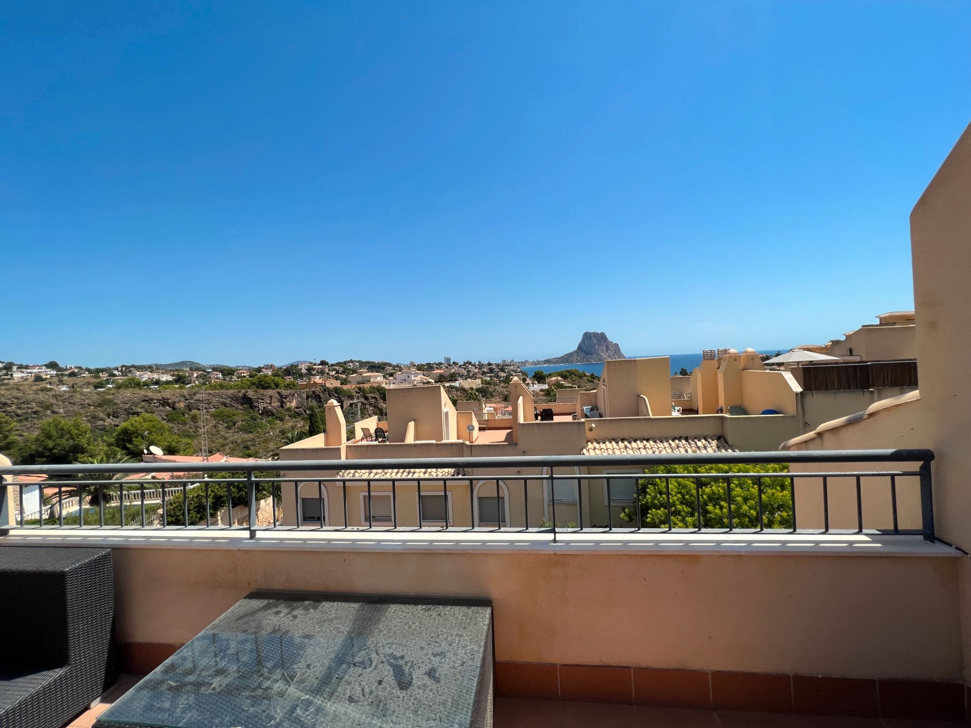 Vista exterior de Casa o chalet en venta en Calpe / Calp con Aire acondicionado, Calefacción y Jardín privado