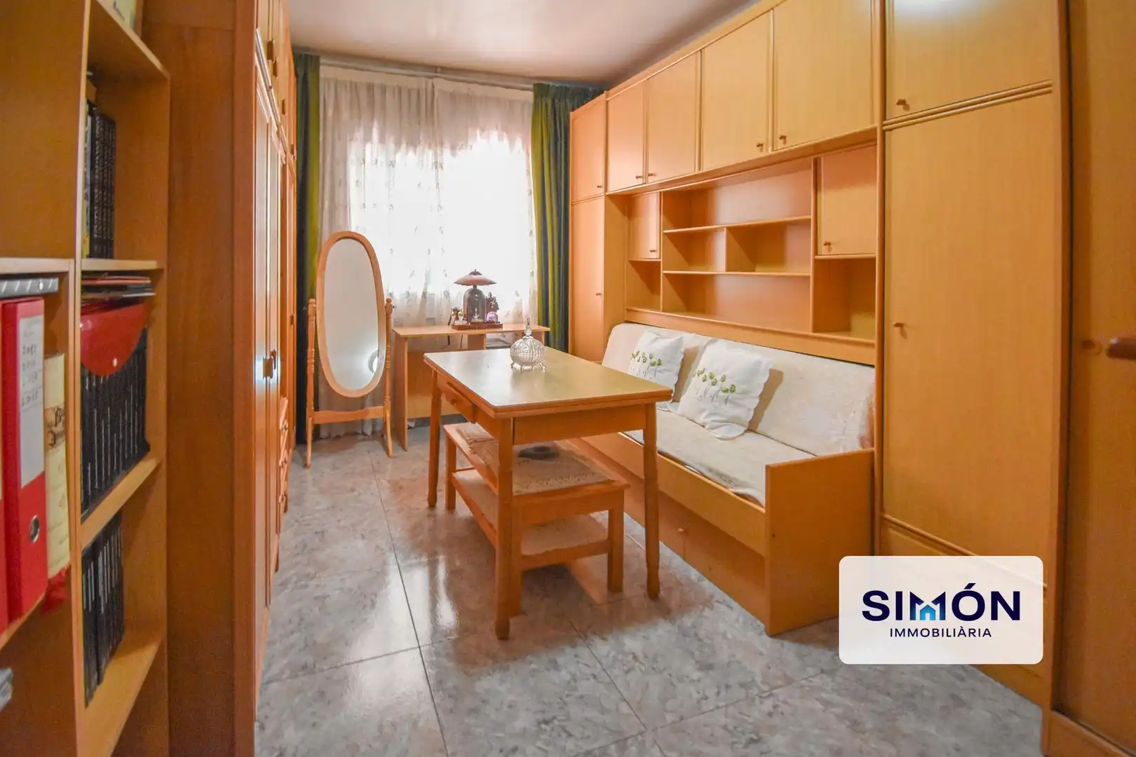Bedroom of Flat for sale in Manresa  with Balcony
