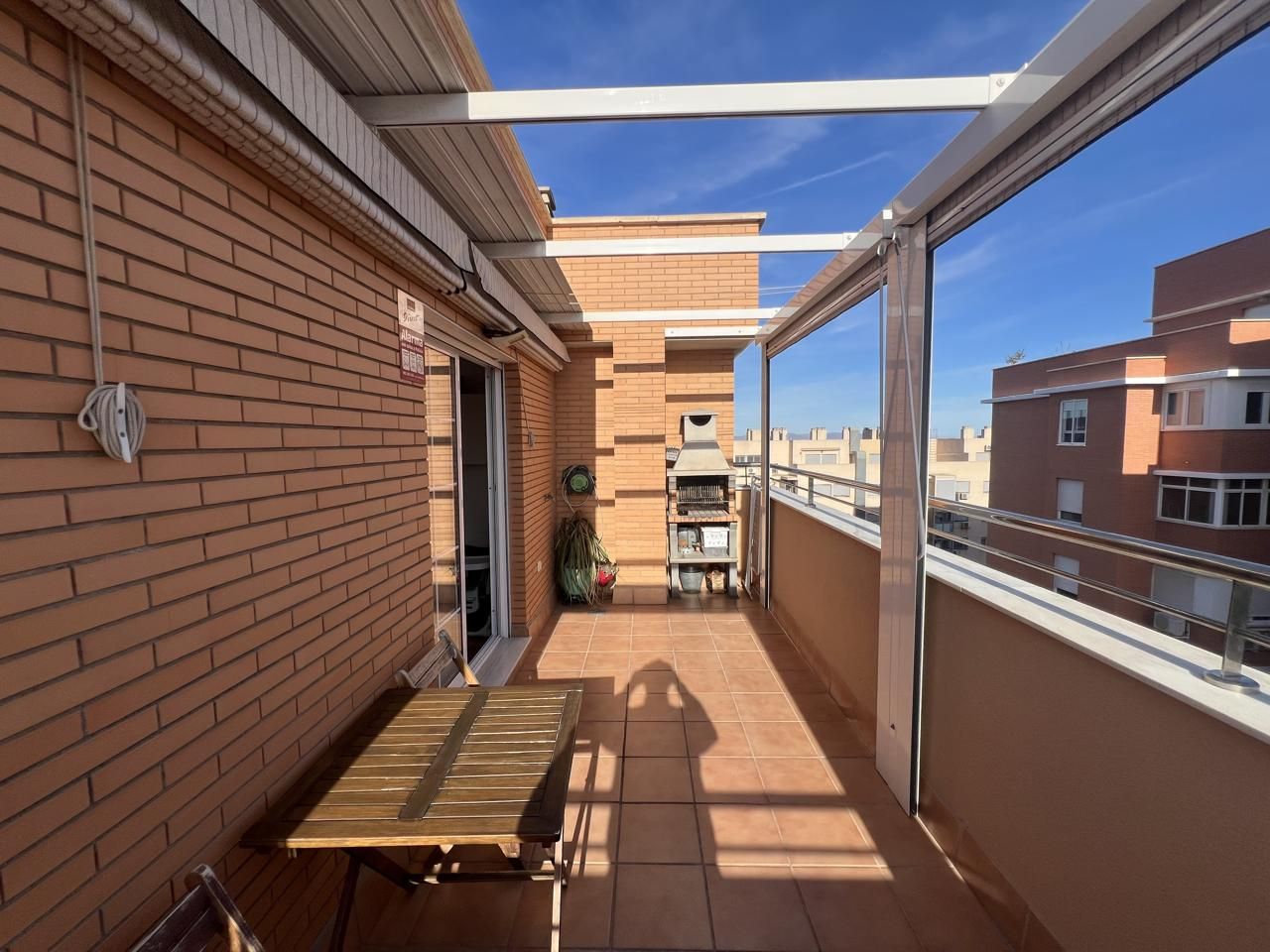 Attic to rent in San Luis