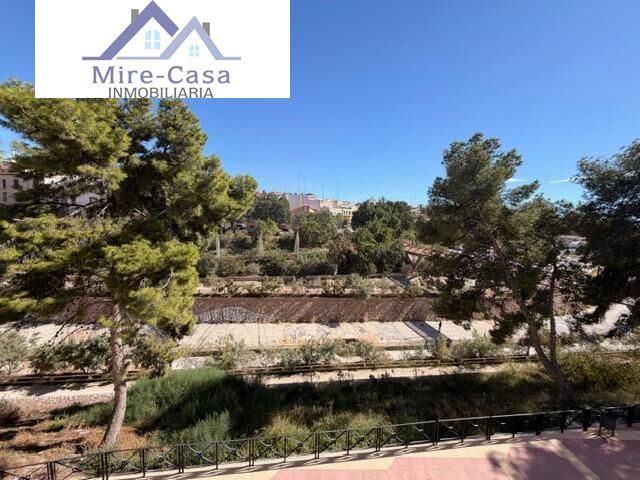 Exterior view of Flat to rent in Elche / Elx