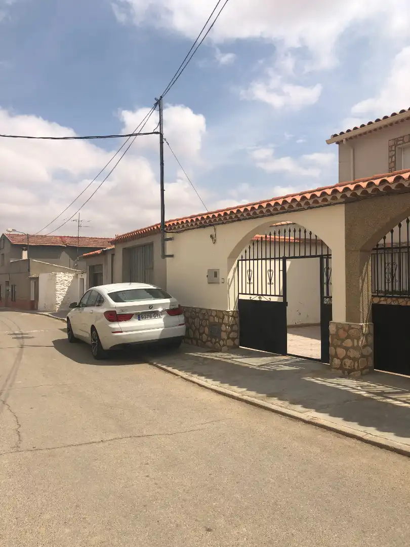 Vista exterior de Casa o chalet en venta en Vara de Rey con Amueblado