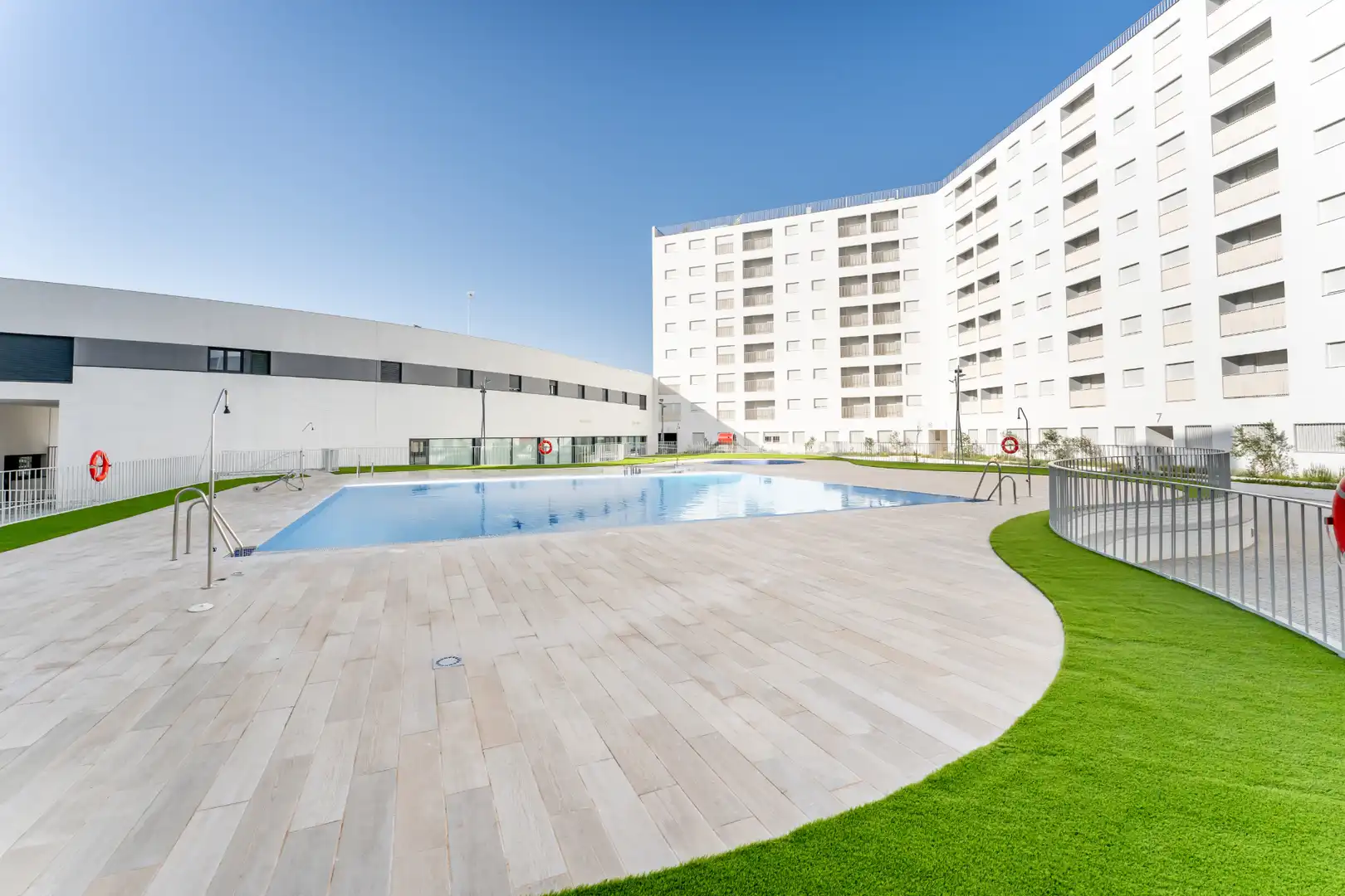 Piscina de Pis en venda en Sevilla amb Aire condicionat, Traster i Piscina comunitària