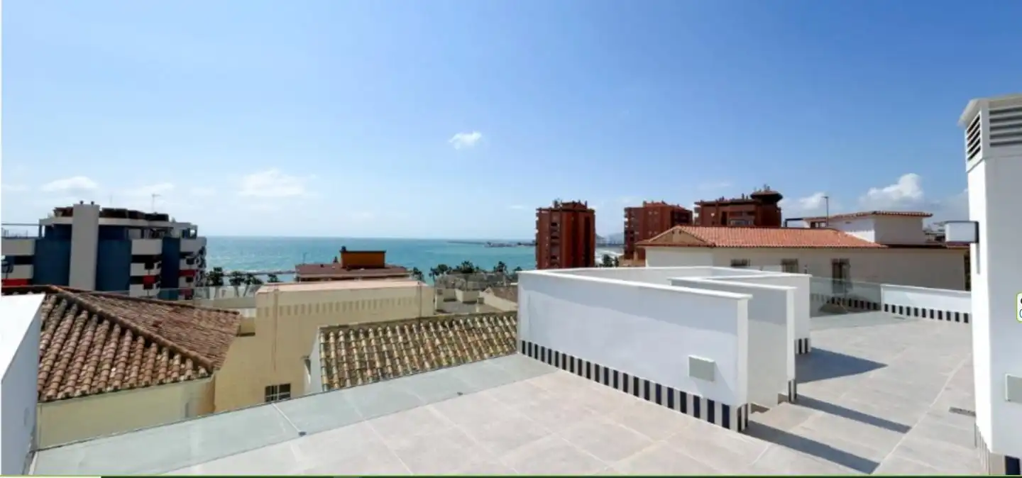 Vista exterior de Dúplex en venda en Málaga amb Aire condicionat, Calefacció i Terrassa