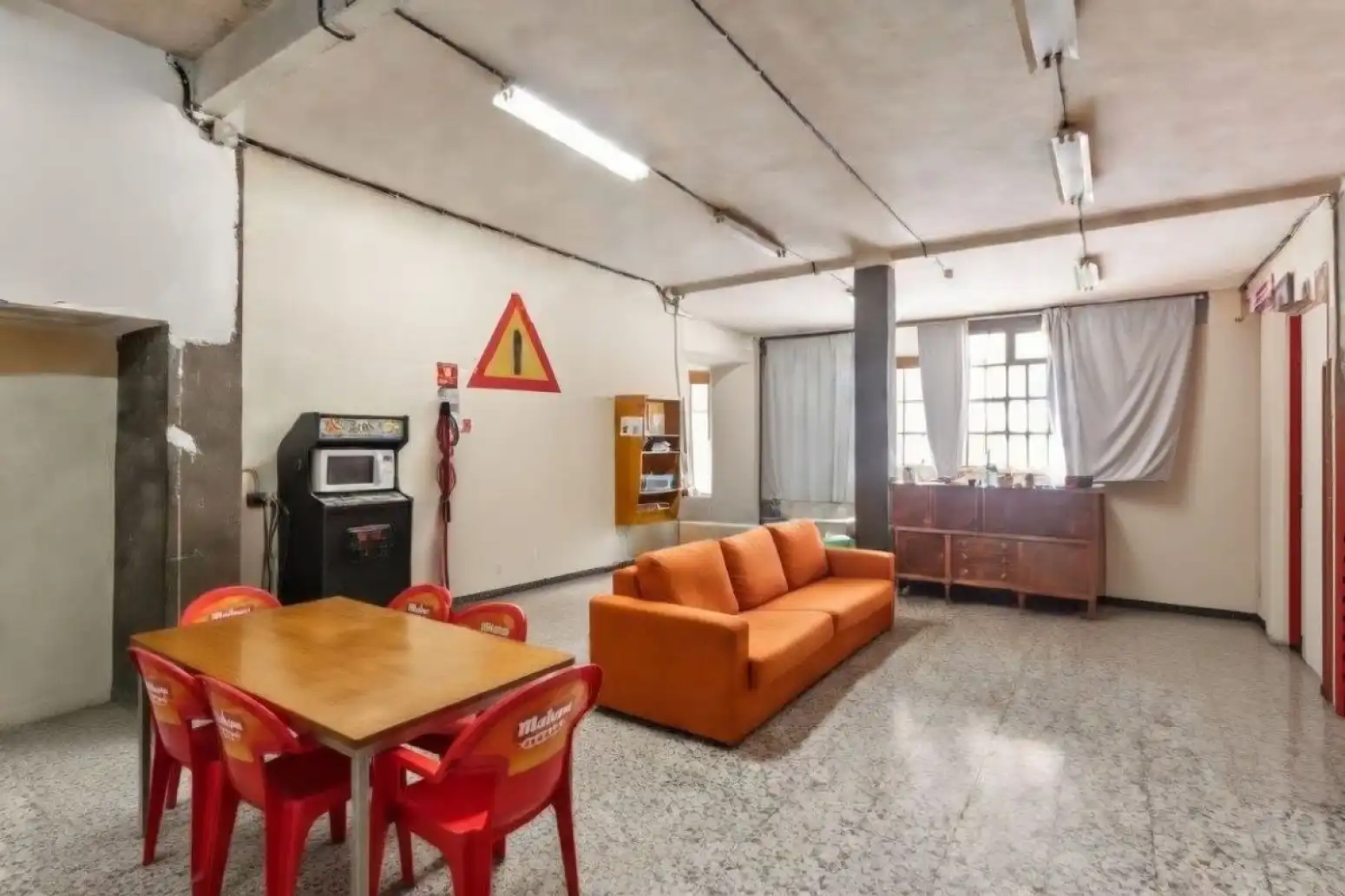 Commercial properties for sale in  Pamplona / Iruña  with Air Conditioner