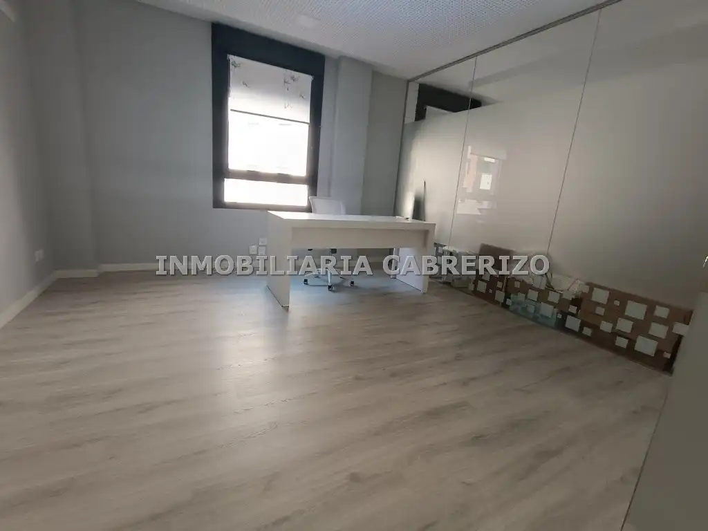Büro zum Verkauf in  Logroño mit Klimaanlage, Heizung und Möbliert