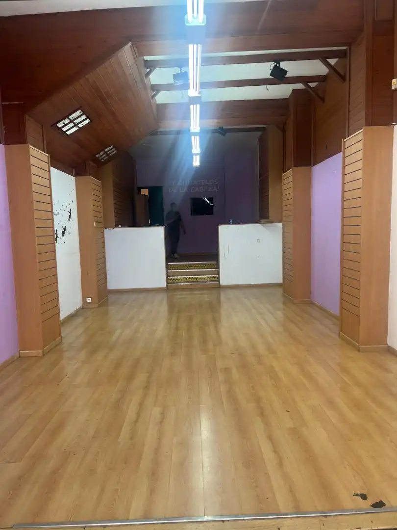 Local de lloguer en Mollet del Vallès amb Parquet