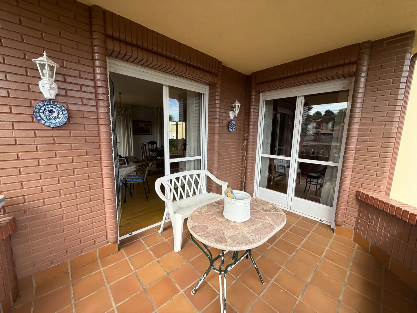 Terrassa de Casa o xalet en venda en Llamas de la Ribera amb Calefacció, Jardí privat i Parquet