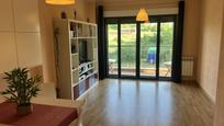 Sala d'estar de Dúplex en venda en Torrecaballeros amb Calefacció i Terrassa