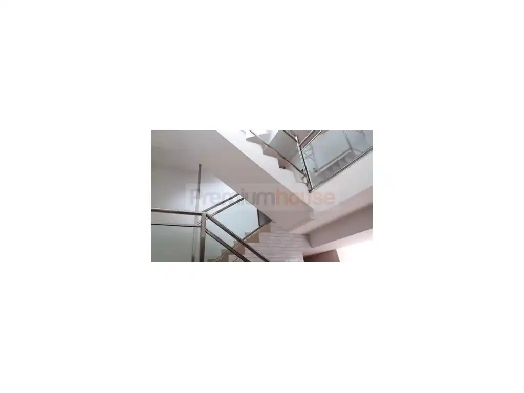 House with pool for sale in Calle Auguste Renoir, imagen 13