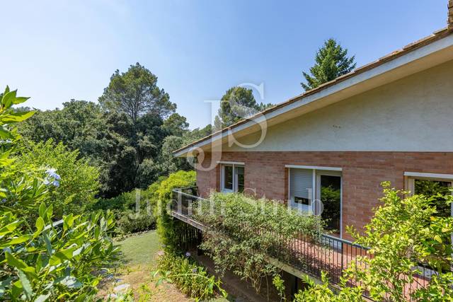 Casa-chalet en Venta en De Margenat en Bellaterra