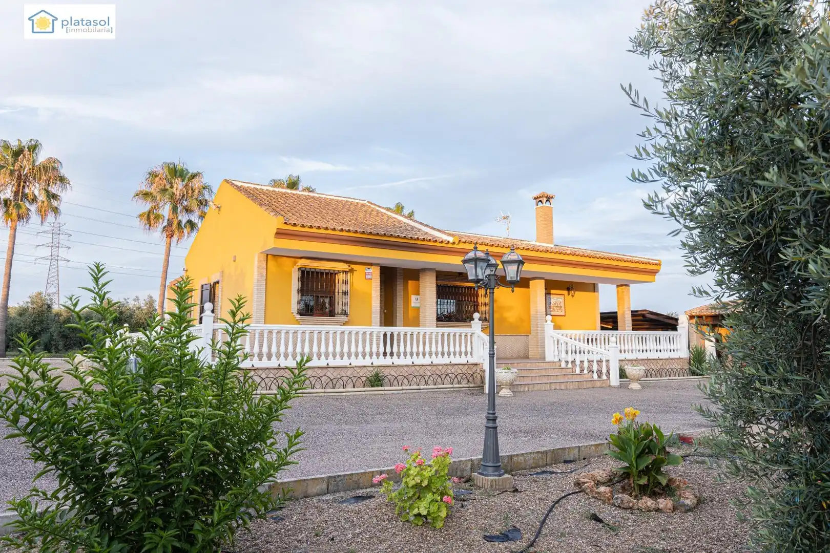 Vista exterior de Finca rústica en venta en Chucena con Aire acondicionado, Calefacción y Jardín privado