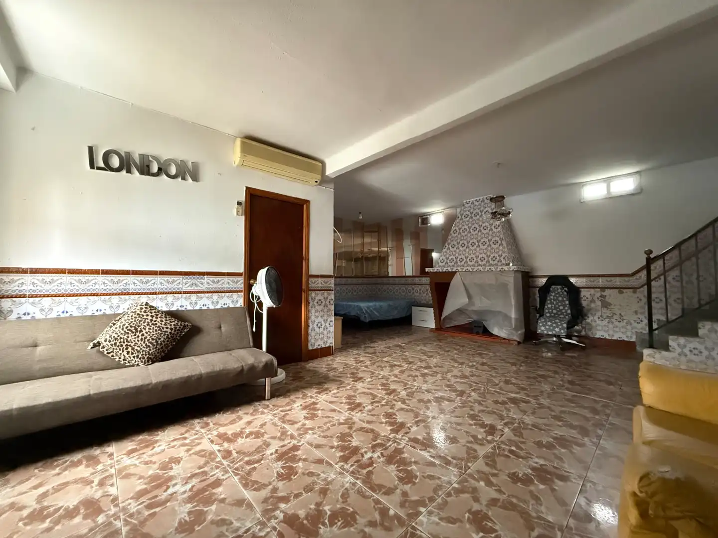 Living room of Houses for rent in Plasencia  with Air Conditioner, Heating and Furnished