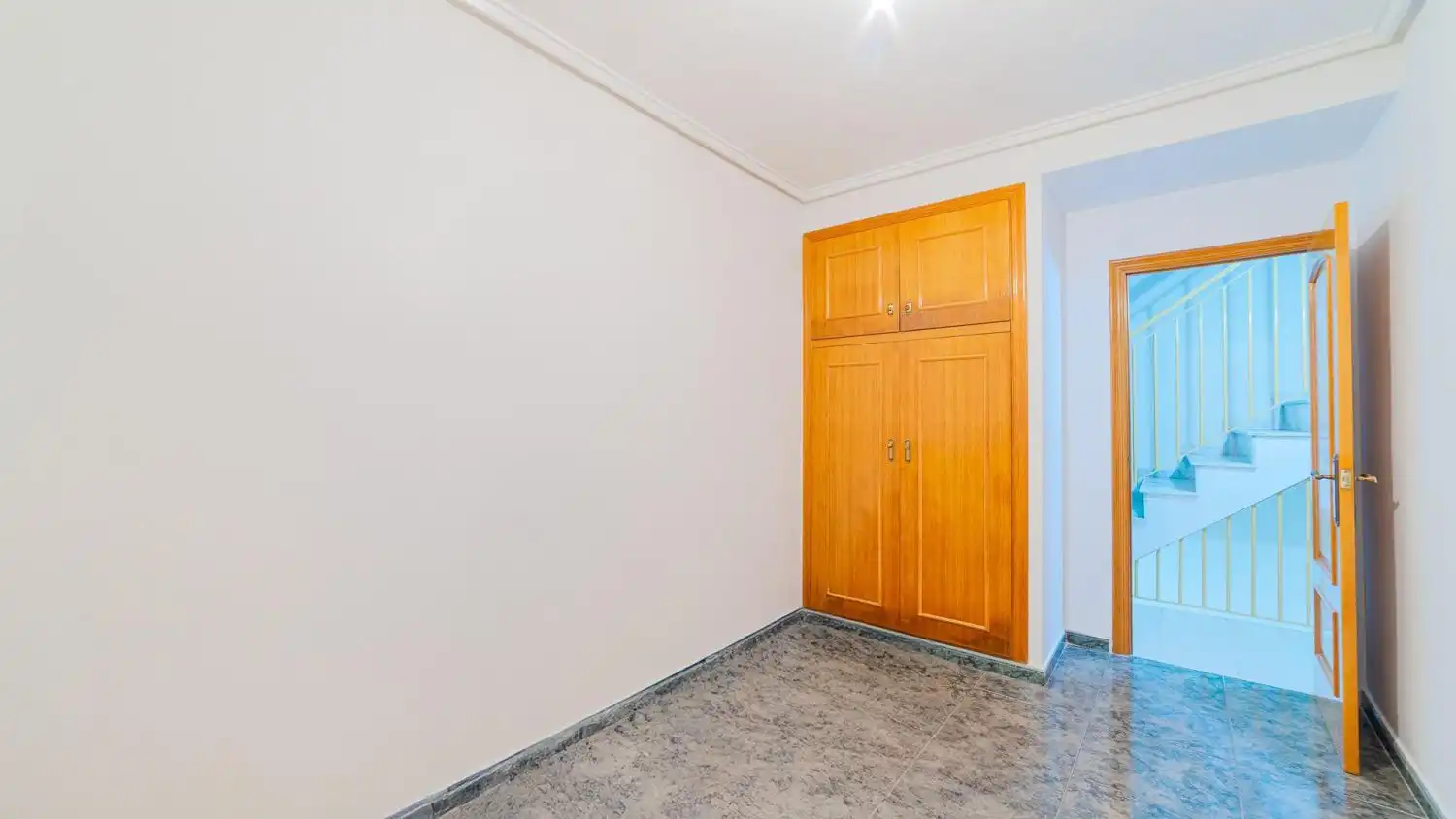 Casa adosada en venta en Orihuela con Terraza y Balcón