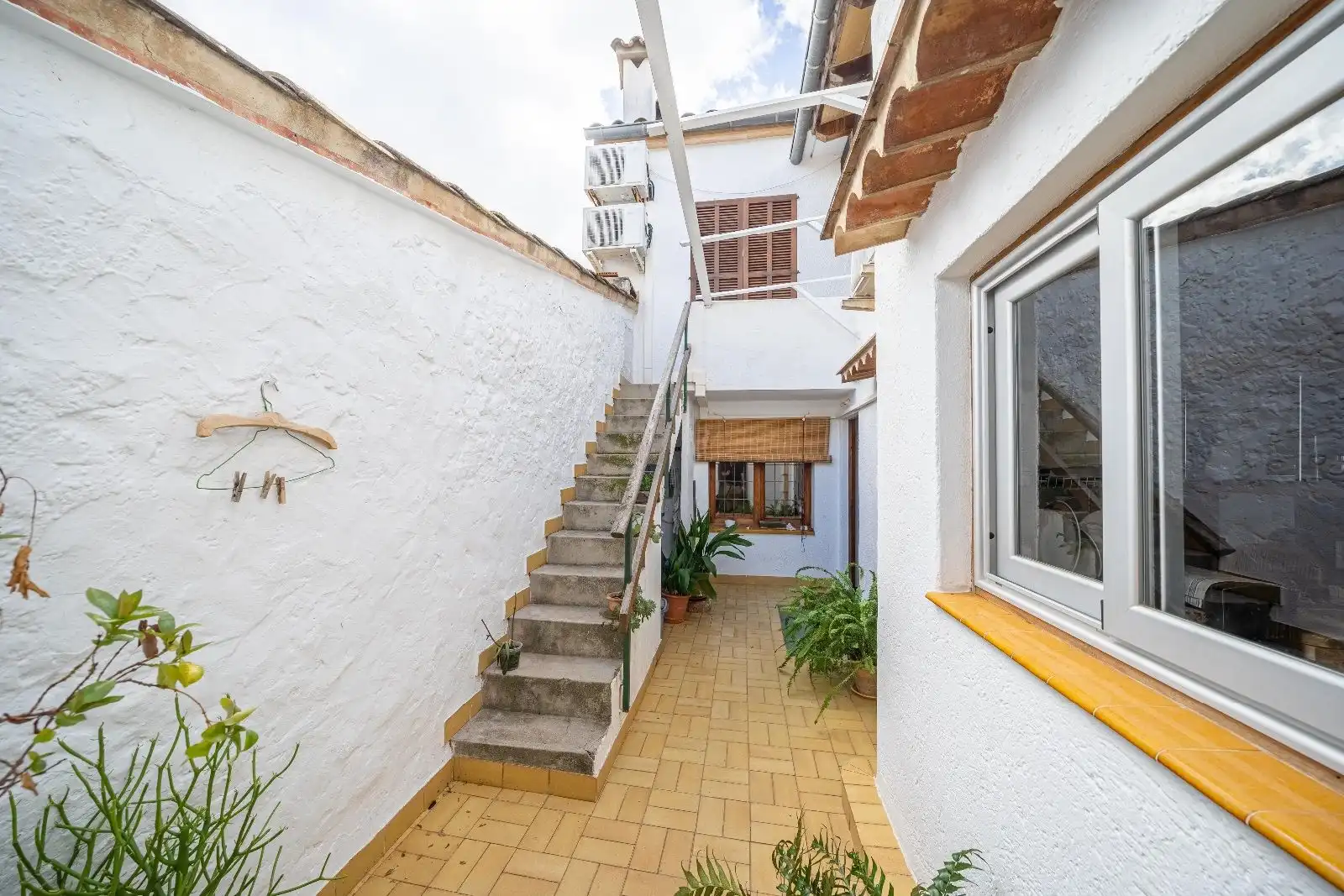 Vista exterior de Casa adosada en venta en Pollença con Aire acondicionado, Calefacción y Terraza