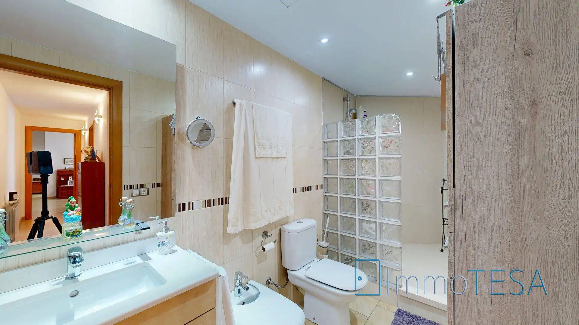 Bathroom of Flat for sale in Barberà del Vallès  with Air Conditioner, Heating and Parquet flooring