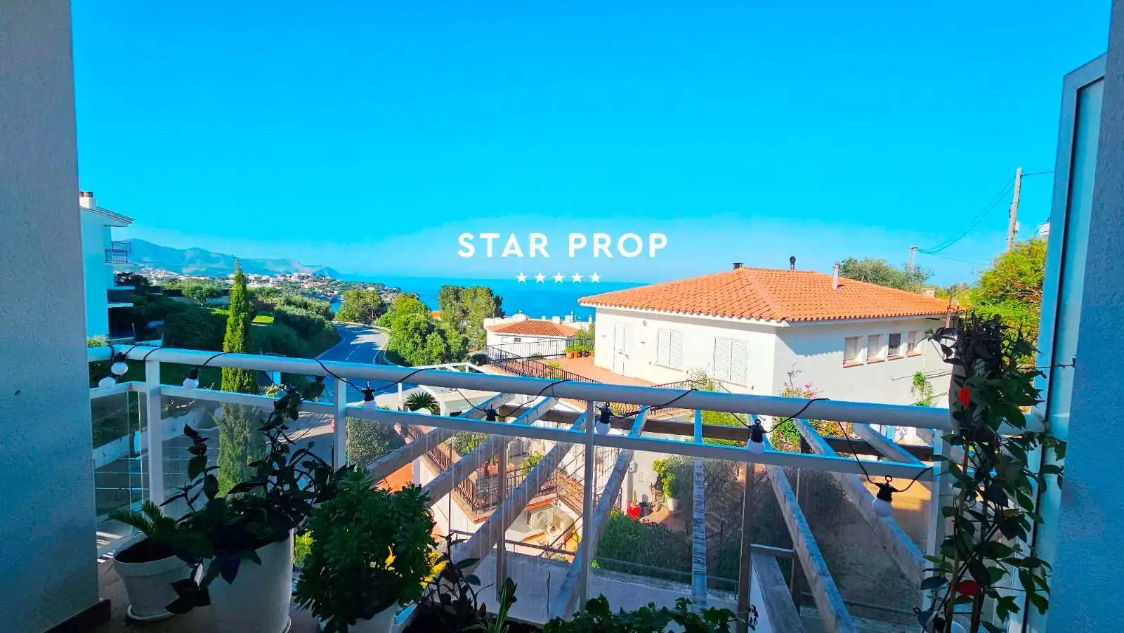 Vista exterior de Piso en venta en Llançà con Aire acondicionado, Calefacción y Terraza