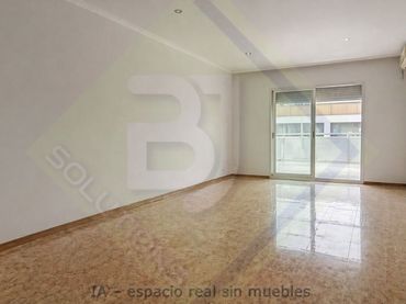 Appartement avec balcon à vendre à CAMI RAL