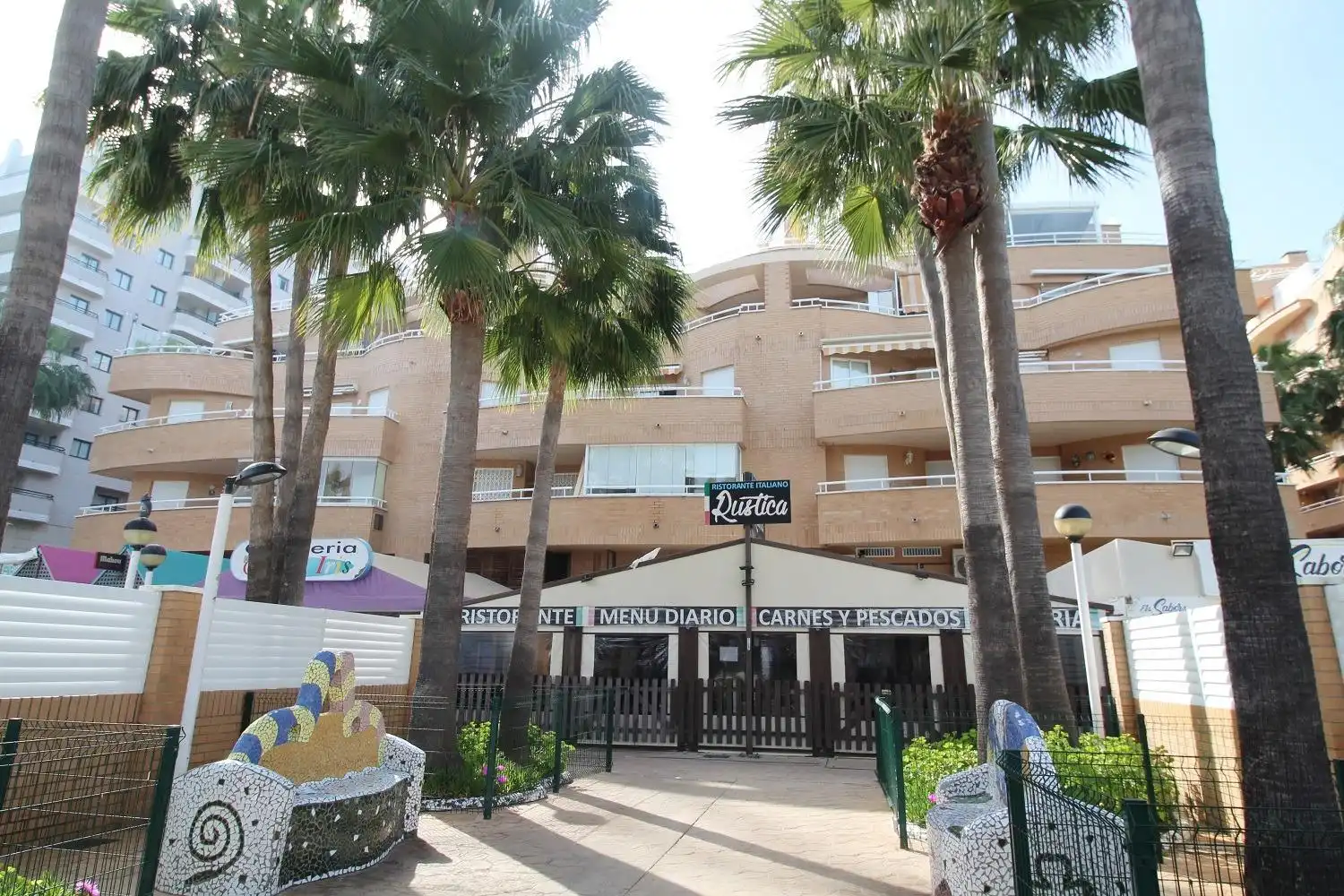 Apartamento en venta en Oropesa del Mar / Orpesa con Aire acondicionado, Jardín privado y Terraza
