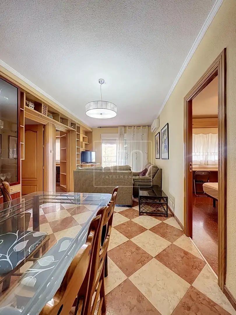 Flat with terrace for sale in Calle LUZ CASANOVA, imagen 6
