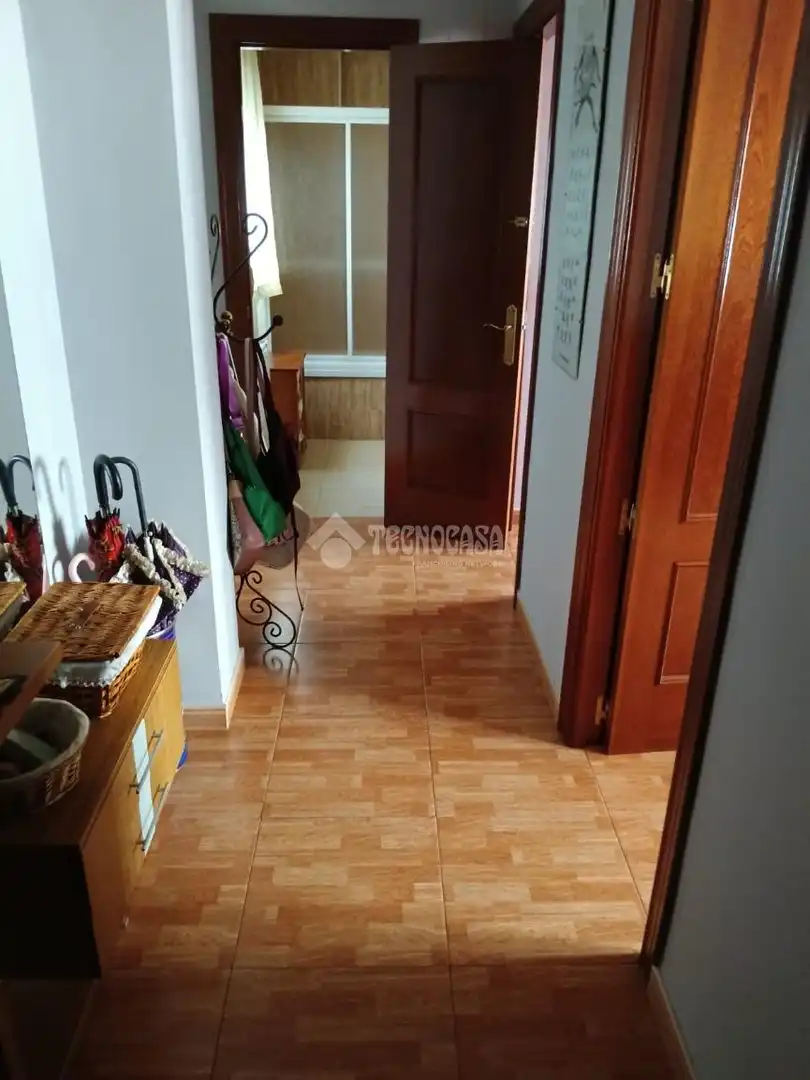 Flat for sale in Baeza  with Air Conditioner