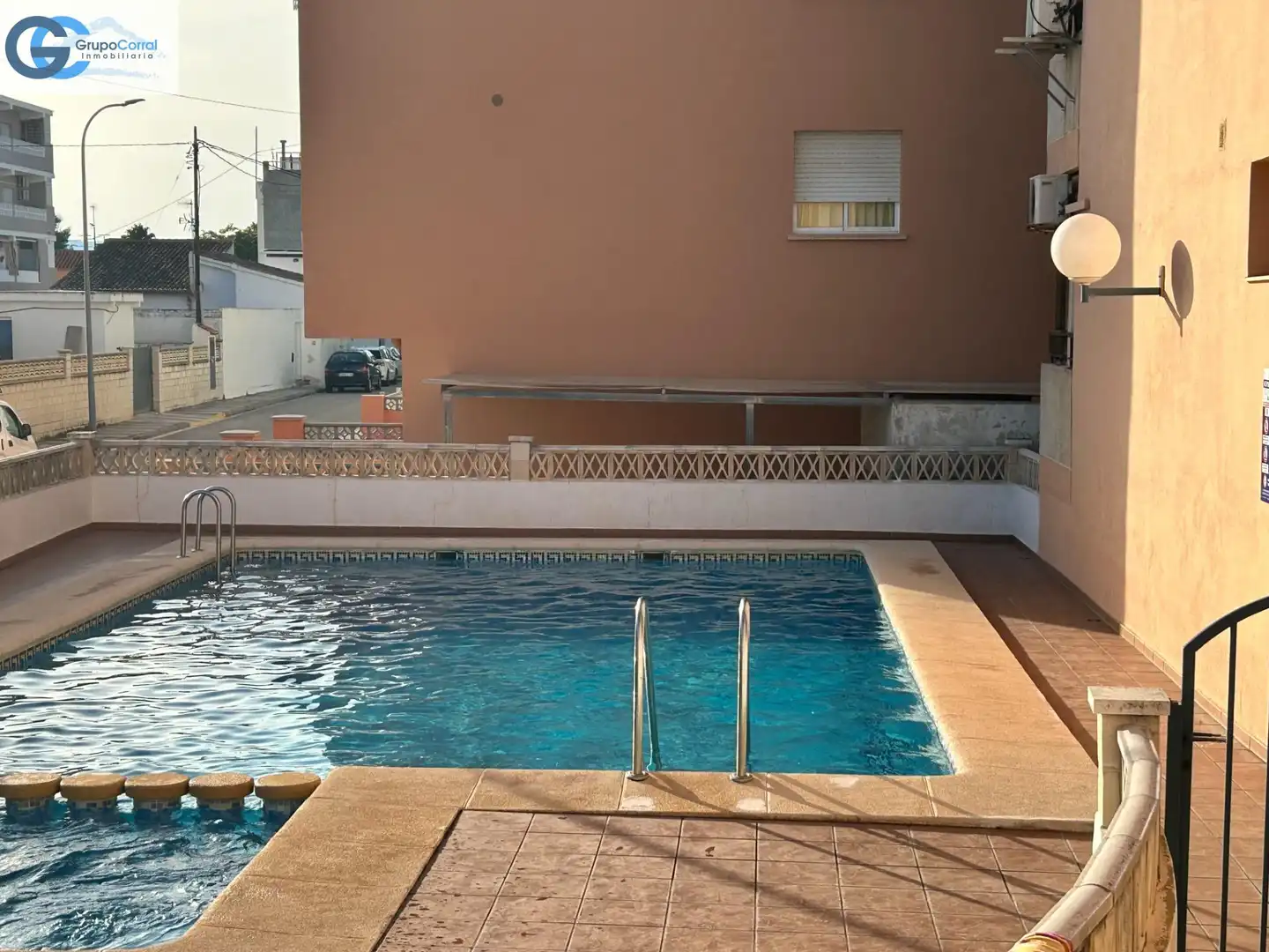 Piscina de Apartament en venda en Daimús amb Aire condicionat, Calefacció i Parquet