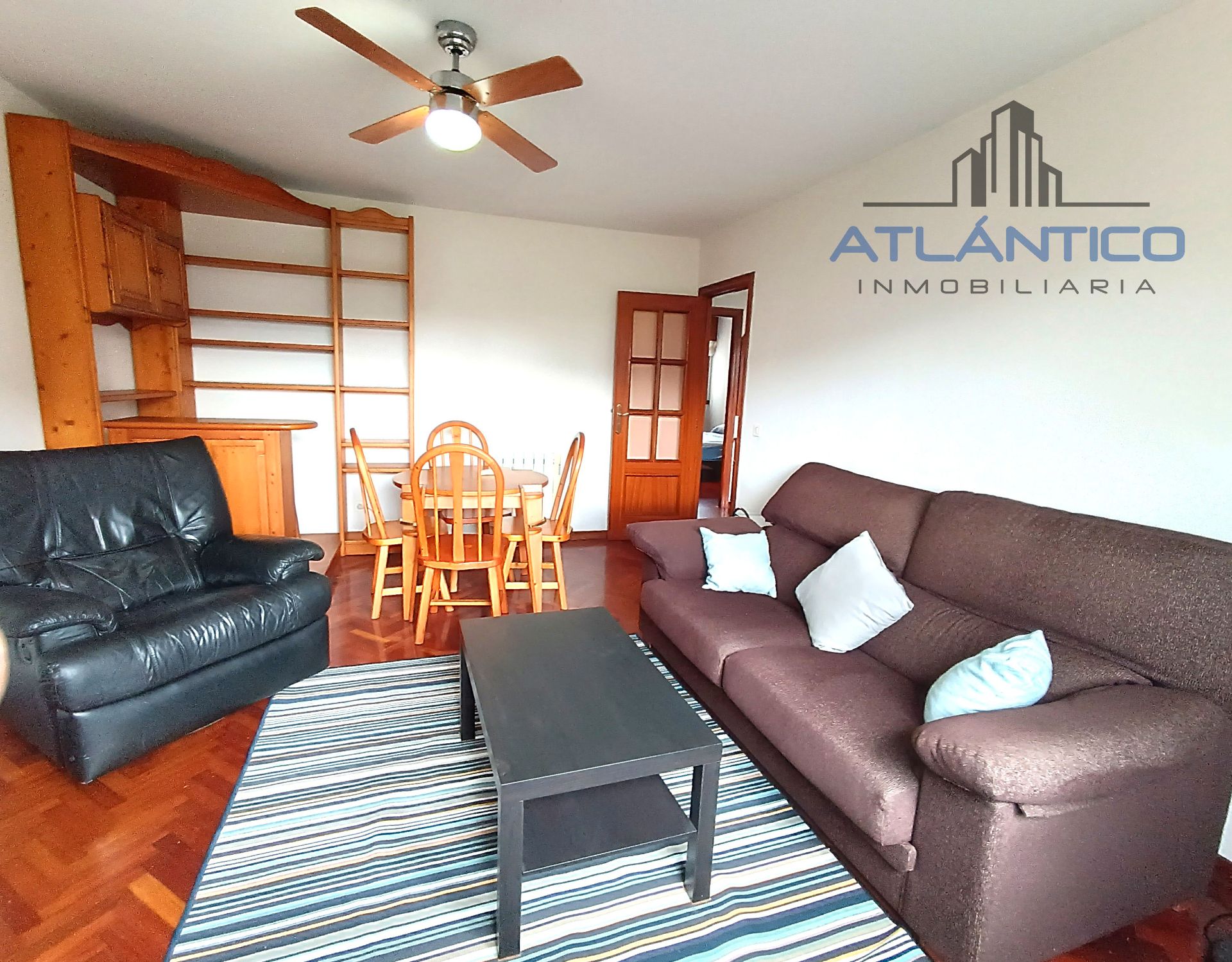 Sala de estar de Apartamento en venta en A Coruña Capital  con Calefacción, Trastero y Amueblado