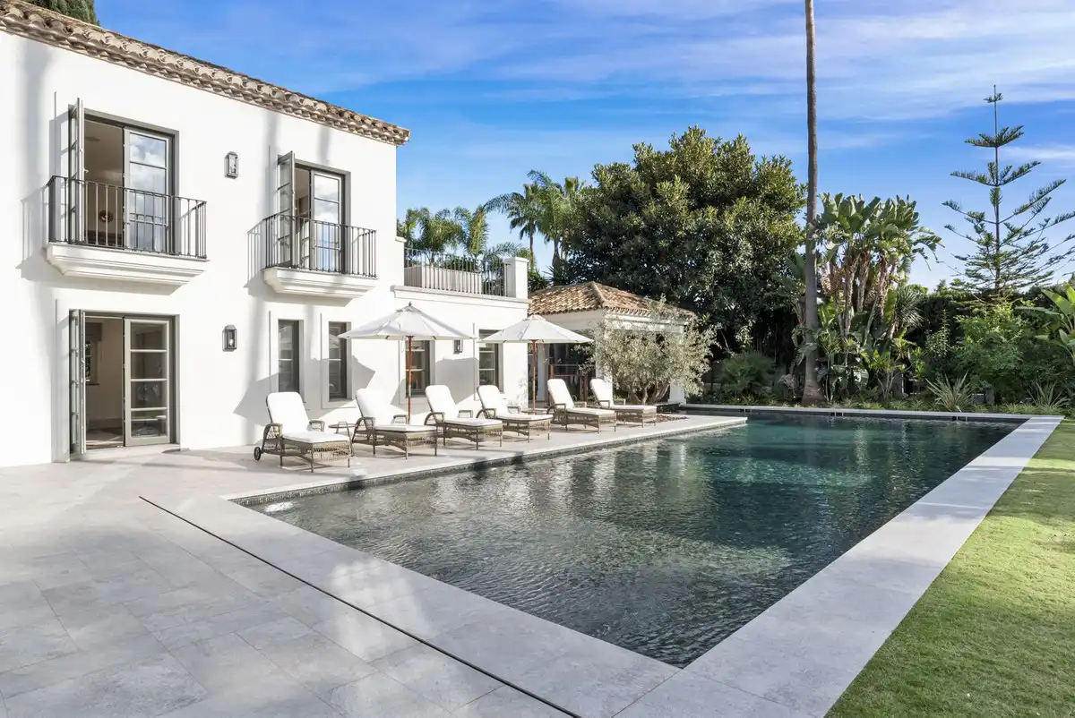 Villa mit Pool zum Verkauf in Nueva Andalucía, imagen 13