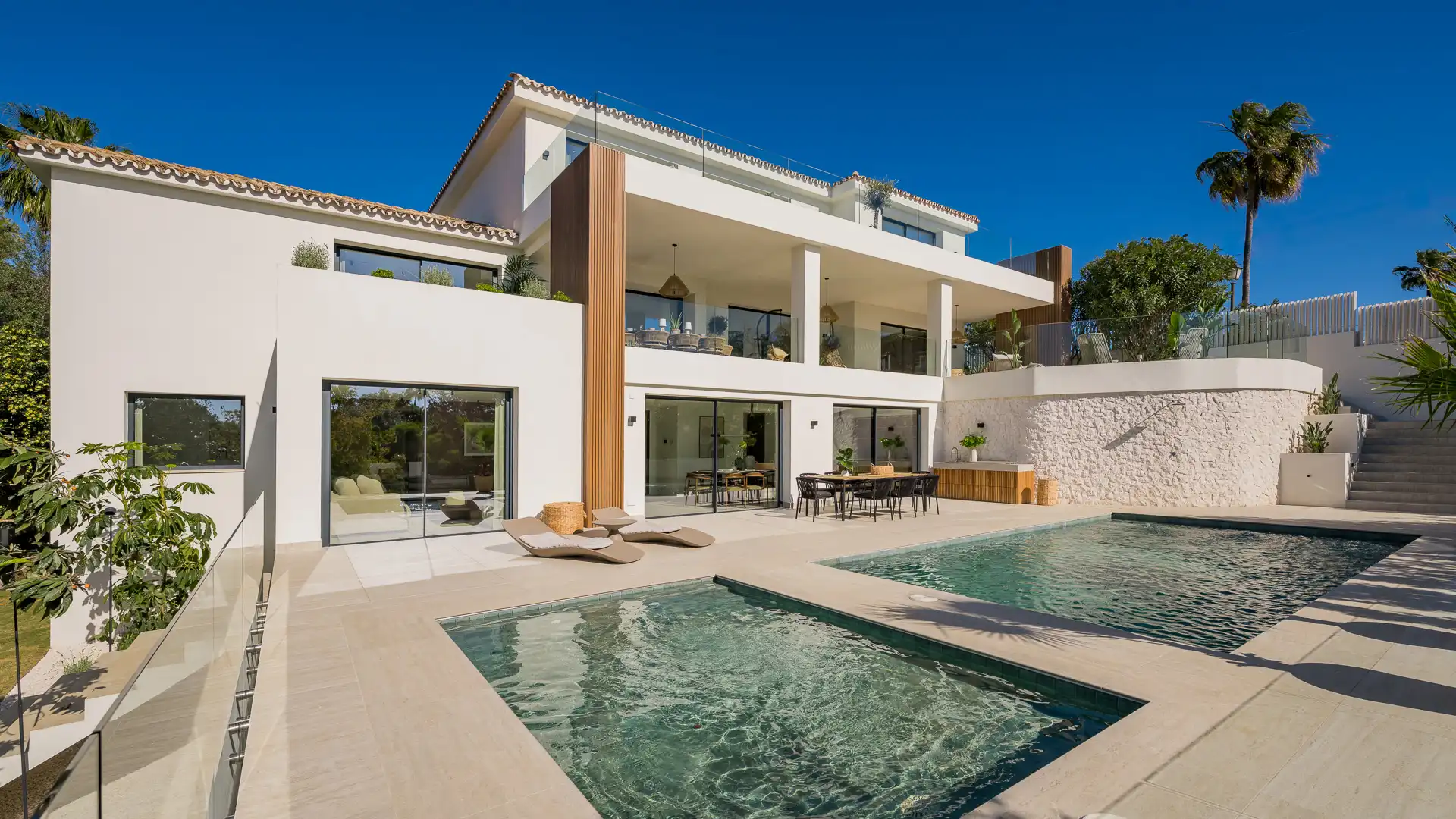 Vista exterior de Casa o chalet en venta en Marbella con Aire acondicionado, Jardín privado y Terraza