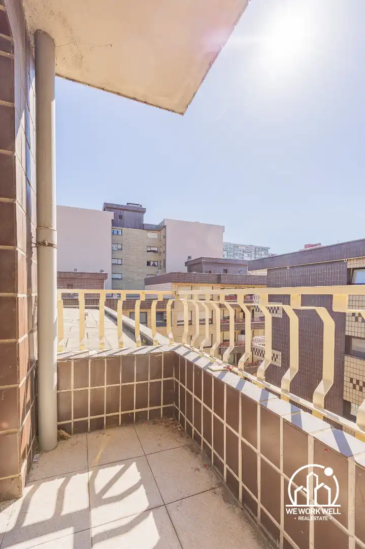 Terraza de Piso en venta en Bilbao  con Calefacción, Amueblado y Horno