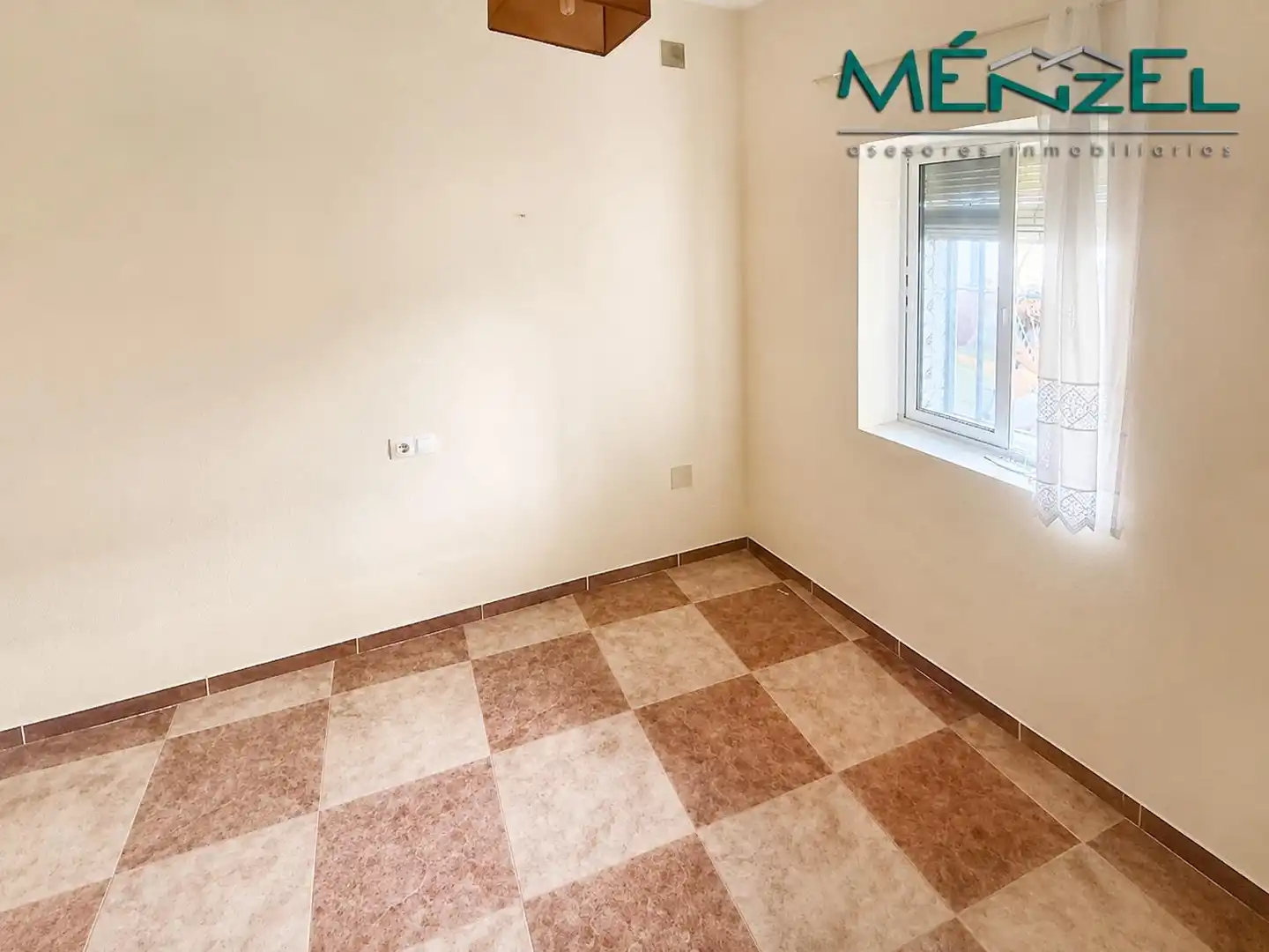 Schlafzimmer von Erdgeschoss zum Verkauf in La Algaba