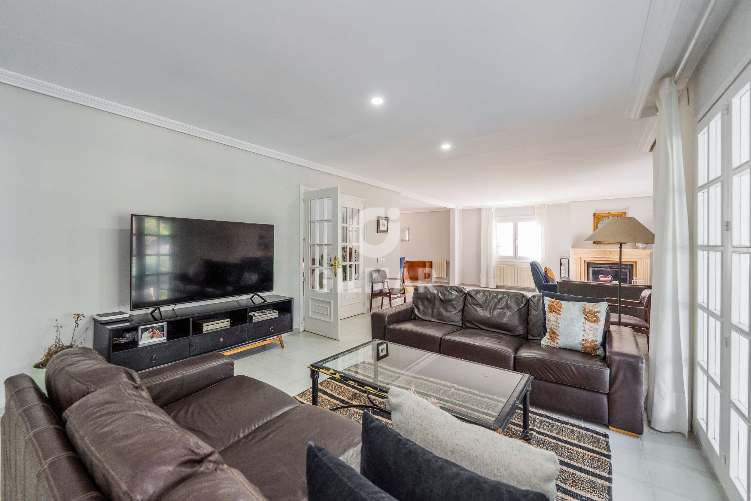 Living room of House or chalet for sale in Pozuelo de Alarcón  with Heating, Private garden and Swimming Pool