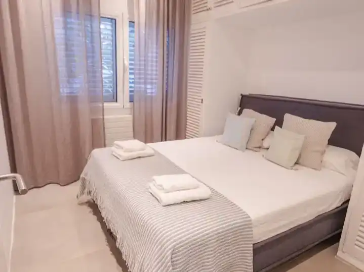 Dormitori de Casa o xalet de lloguer en Can Furnet