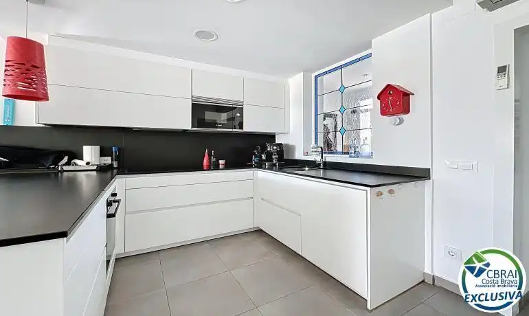 Kitchen of Houses for sale in Empuriabrava  with Heating, Terrace and Swimming Pool