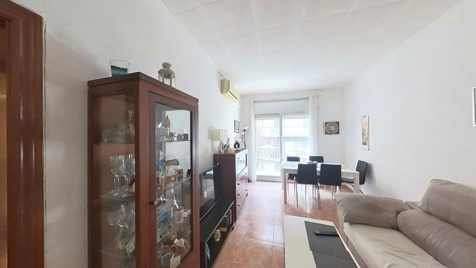 Living room of Flat for sale in  Barcelona Capital  with Air Conditioner, Terrace and Furnished