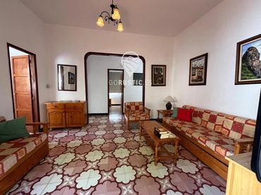 Casa in vendita a Barrio de Macayo
