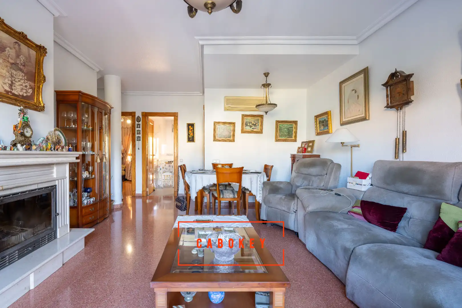 Sala d'estar de Casa adosada en venda en Almería amb Aire condicionat, Calefacció i Terrassa