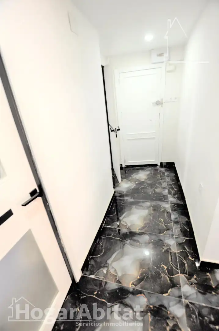 Wohnung zum Verkauf in Valencia mit Klimaanlage, Heizung und Balkon
