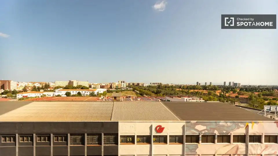 Vista exterior de Pis de lloguer en Valencia amb Aire condicionat, Calefacció i Moblat